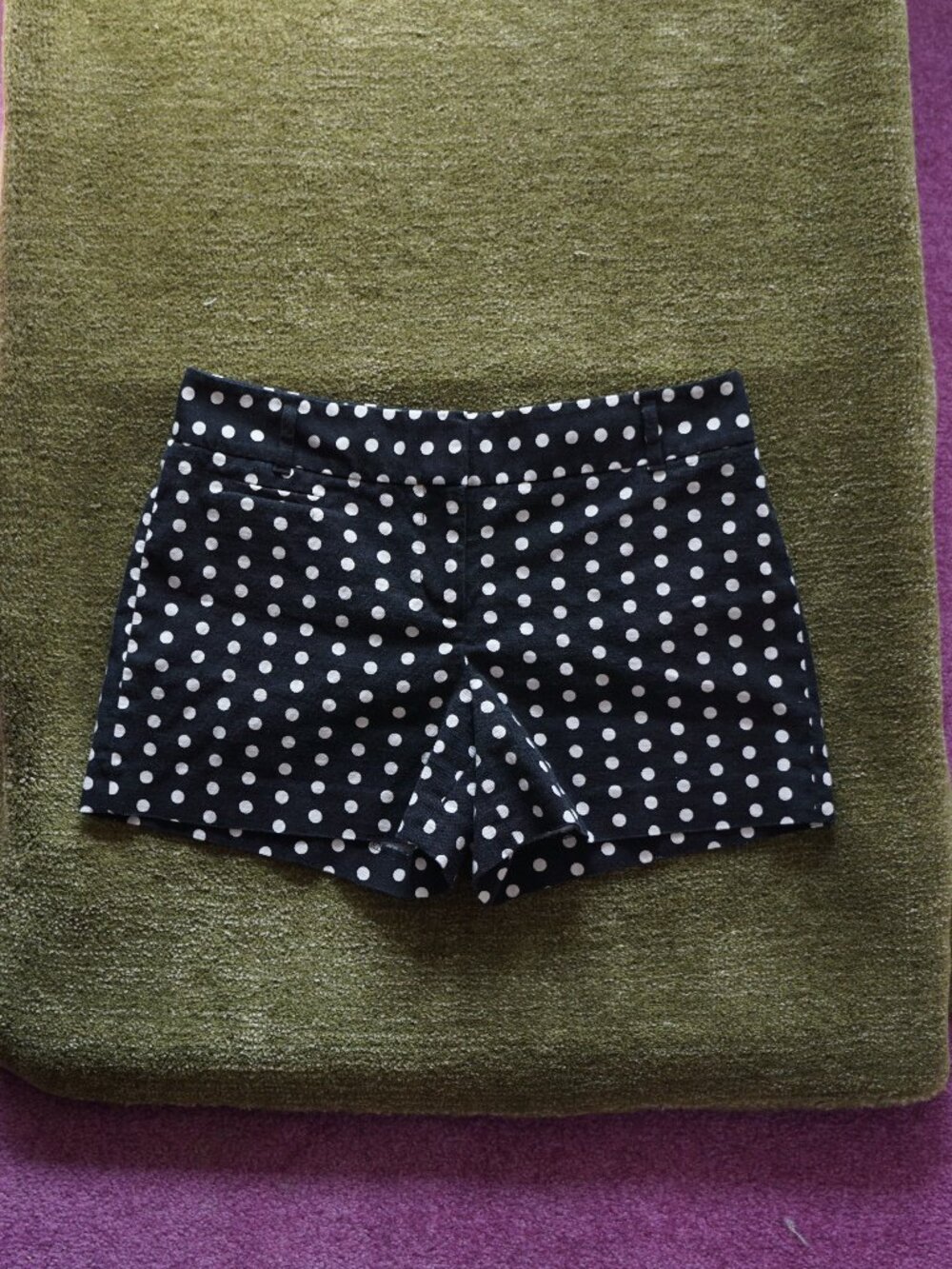 LOFT Polka Dot Mini Shorts 🤍⚫